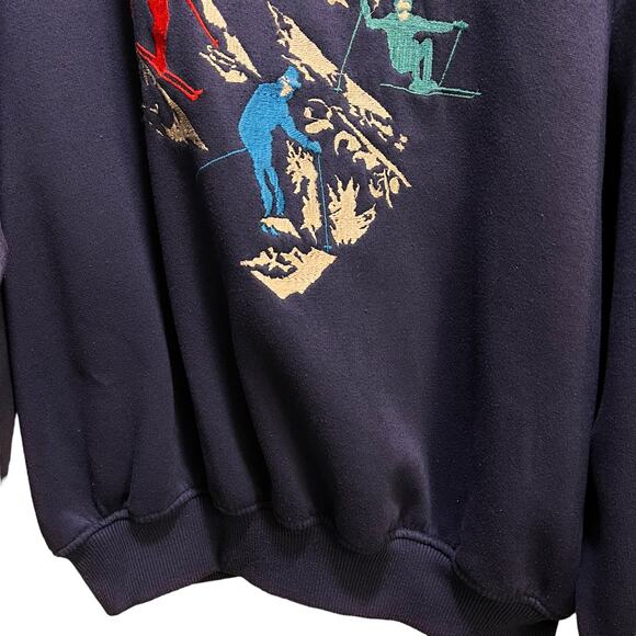 Vintage John Ashford Sport Skiers Embroidered Turtleneck Sweatshirt - Picture 5 of 7